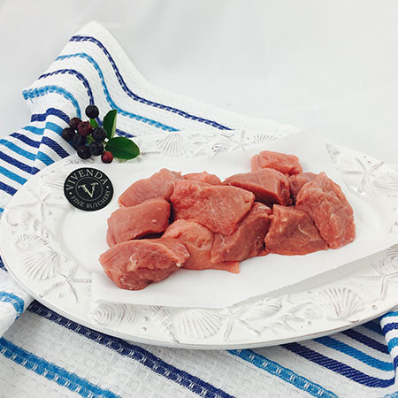 Кубчета от млечно телешко месо