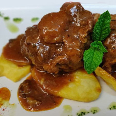 Млечно телешки опашки